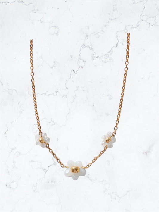 Daisy necklace
