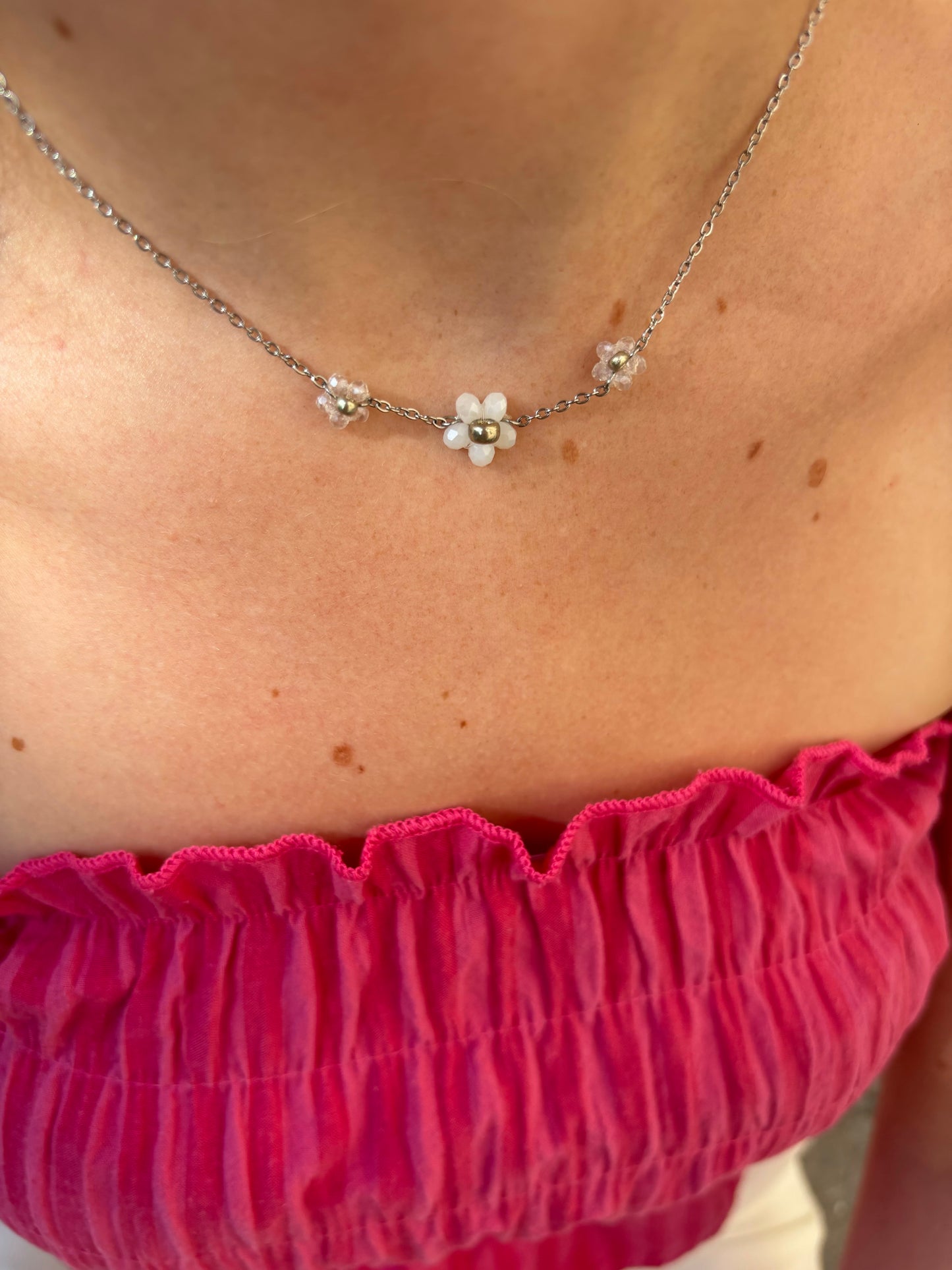 Daisy necklace
