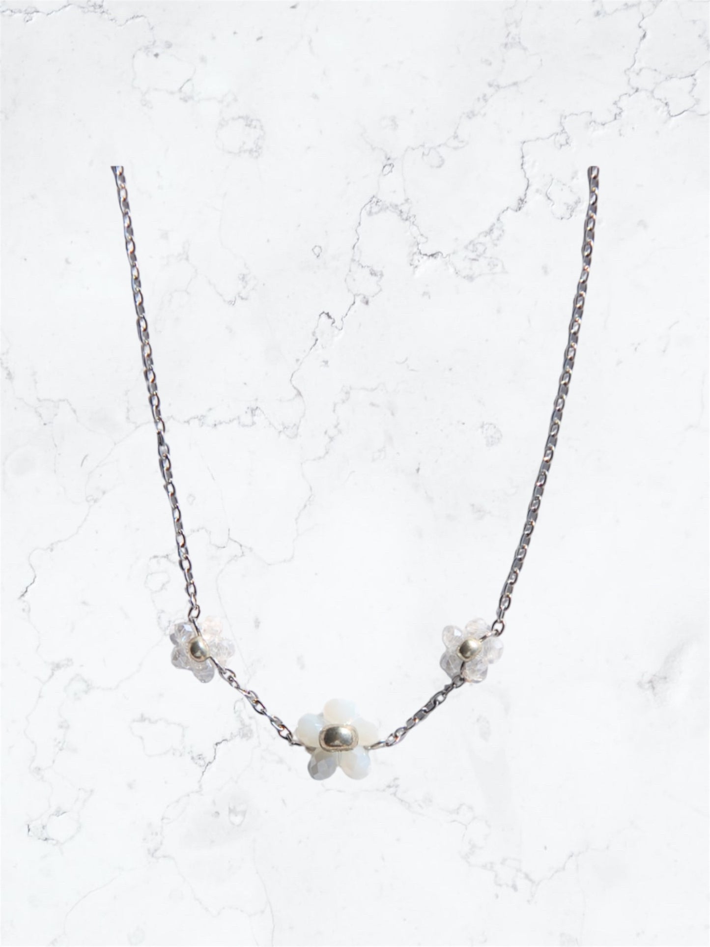 Daisy necklace